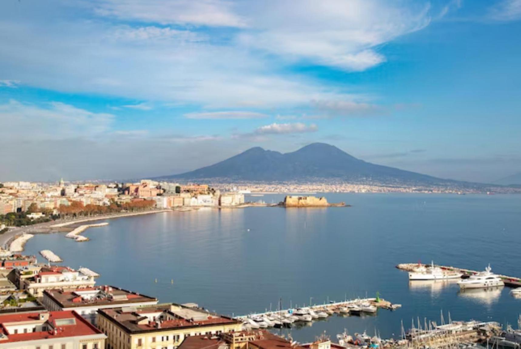 Casa Francy E Carmen Napoli Apartment ภายนอก รูปภาพ