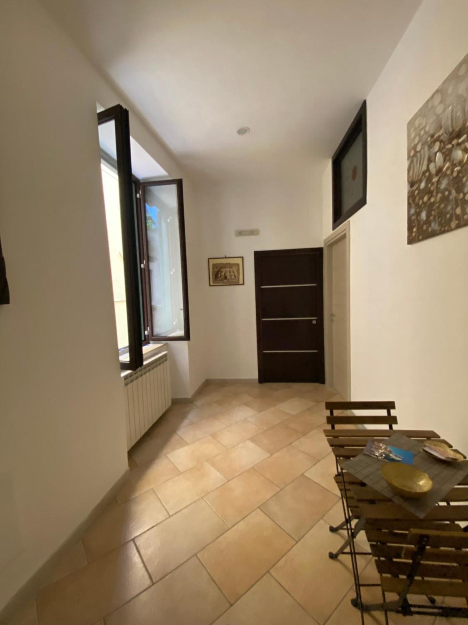 Casa Francy E Carmen Napoli Apartment ภายนอก รูปภาพ